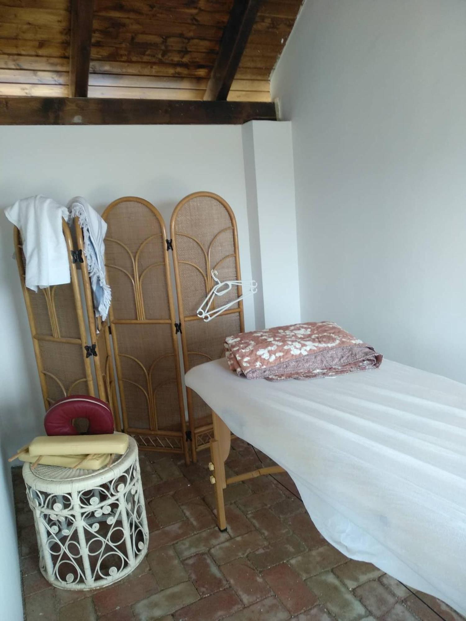 فيلا Casa Beata Lesencetomaj المظهر الخارجي الصورة
